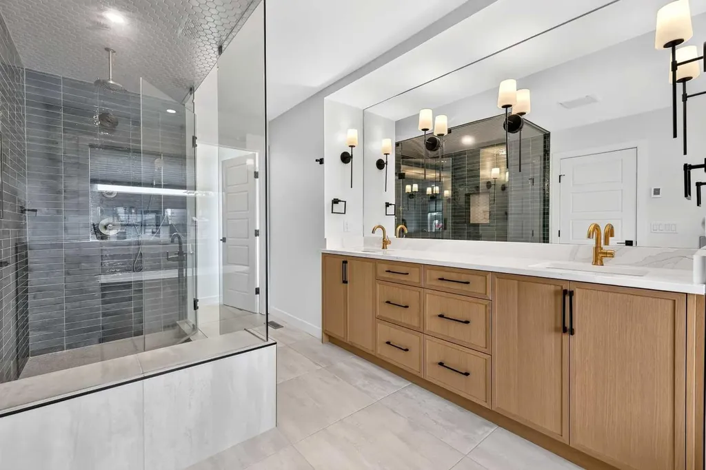 1746 49 Avenue SW Calgary AB T2T 2T9