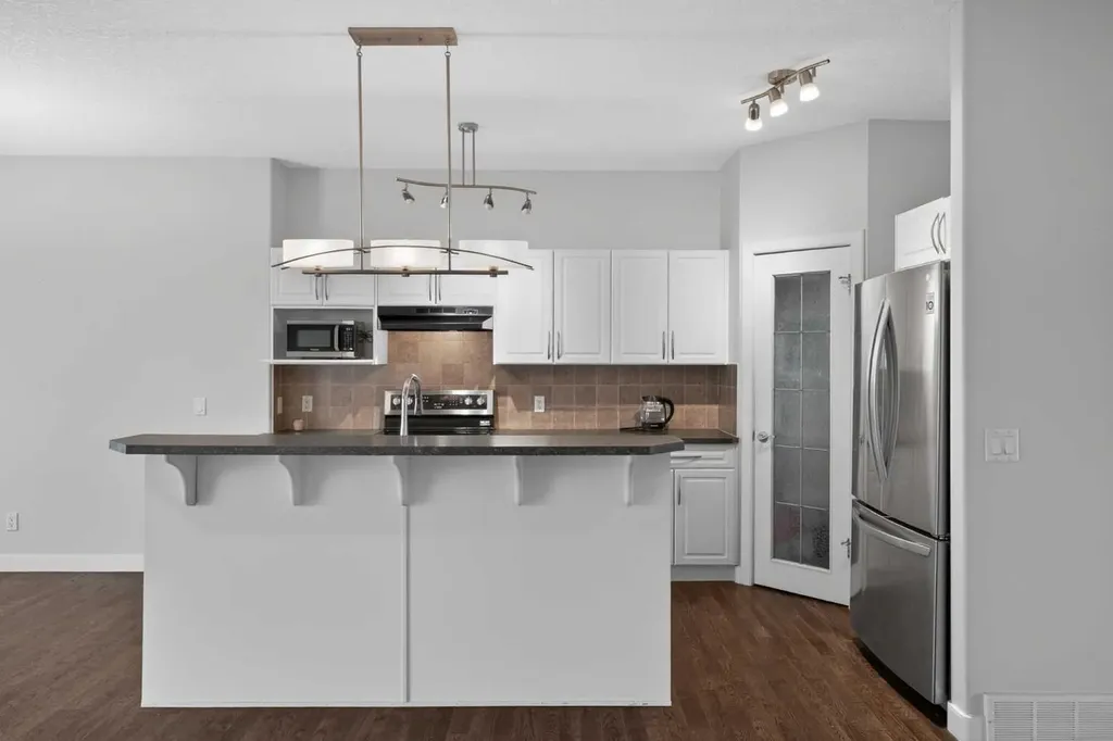 103 Bridle Estates Mews SW Calgary AB T2A 6R1