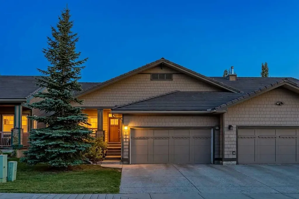103 Bridle Estates Mews SW Calgary AB T2A 6R1