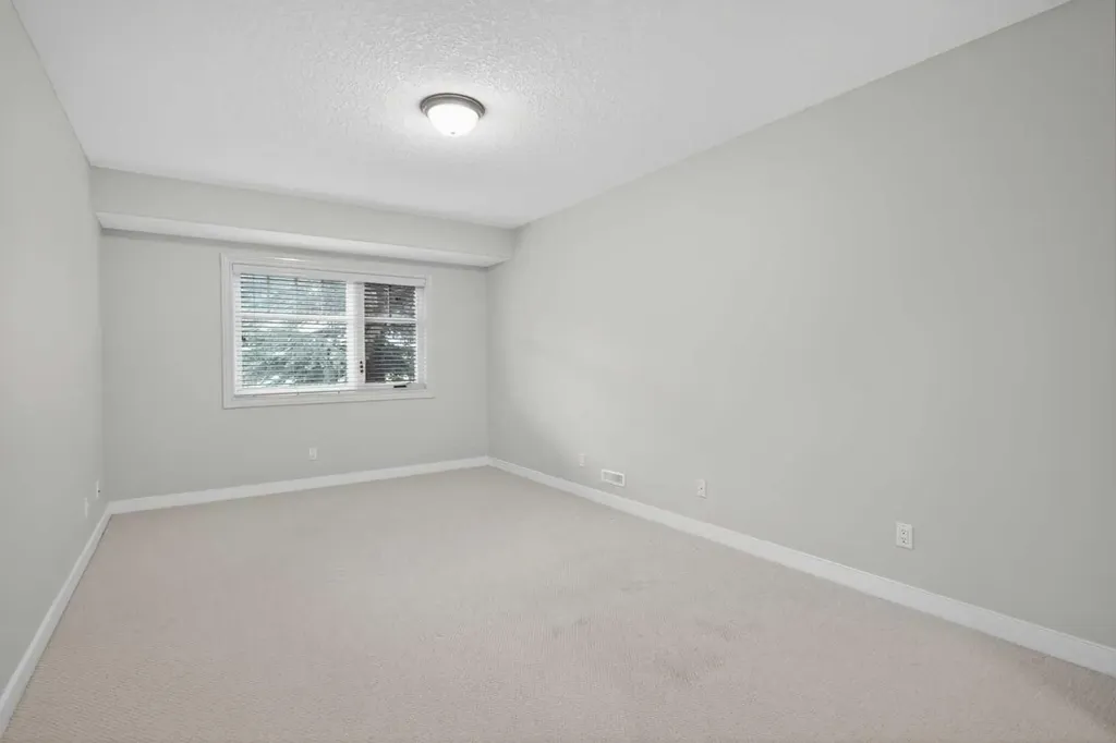 103 Bridle Estates Mews SW Calgary AB T2A 6R1
