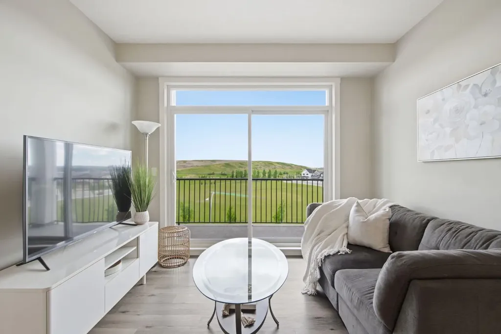 10 Walgrove Walk SE Calgary AB T2X 4E3