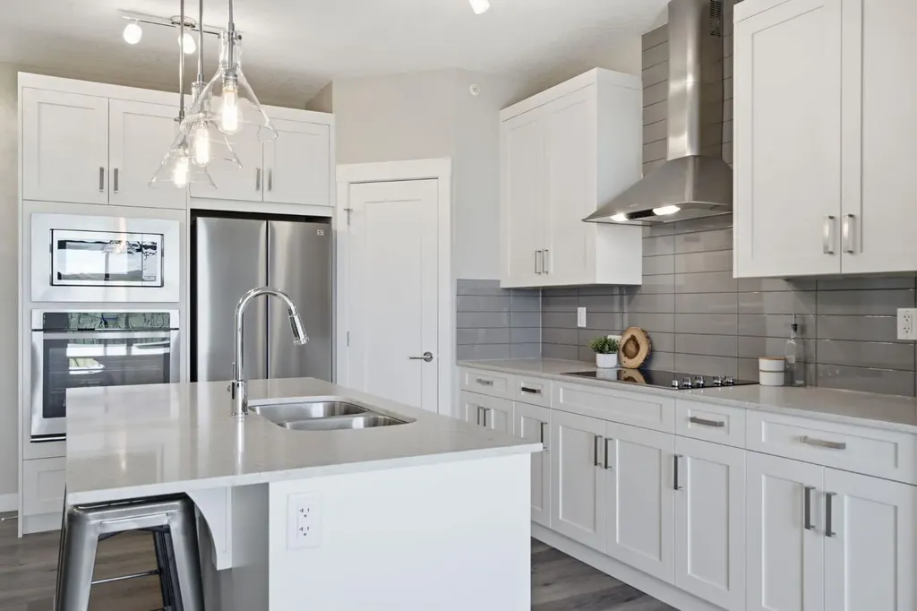 10 Walgrove Walk SE Calgary AB T2X 4E3