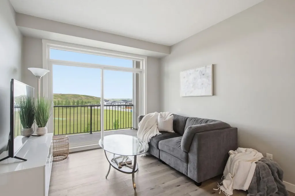 10 Walgrove Walk SE Calgary AB T2X 4E3