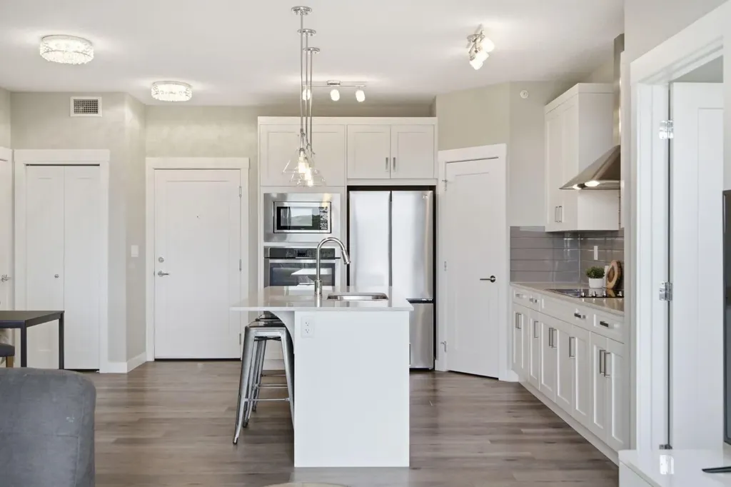 10 Walgrove Walk SE Calgary AB T2X 4E3