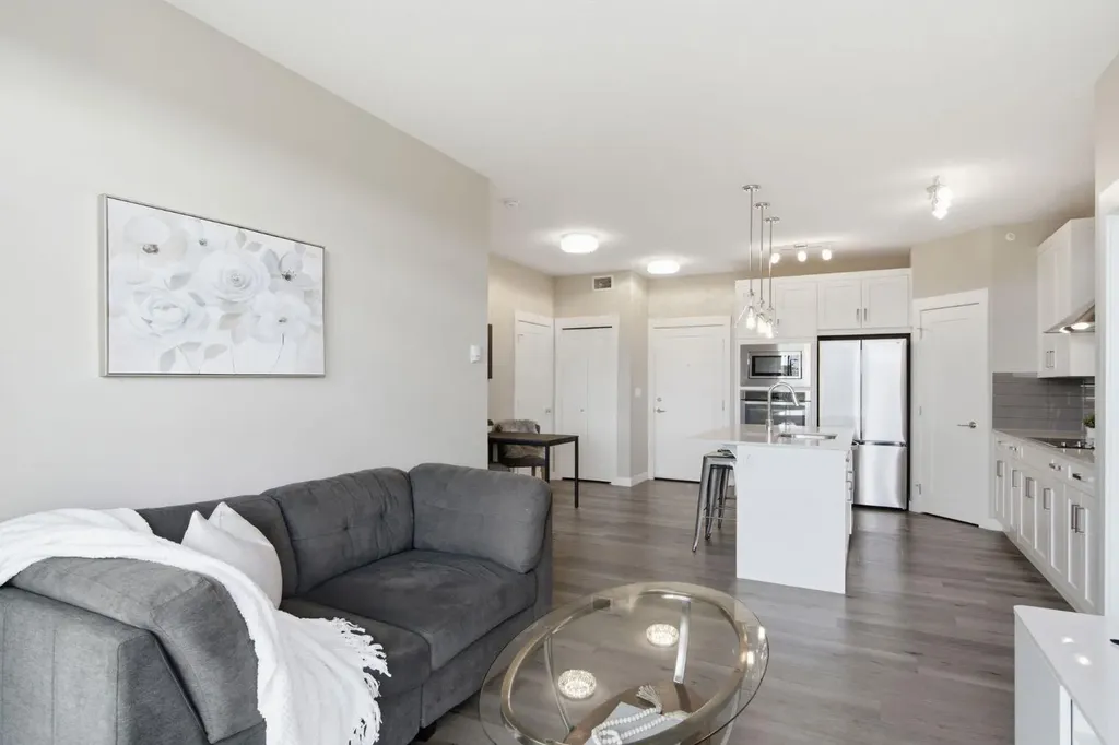 10 Walgrove Walk SE Calgary AB T2X 4E3