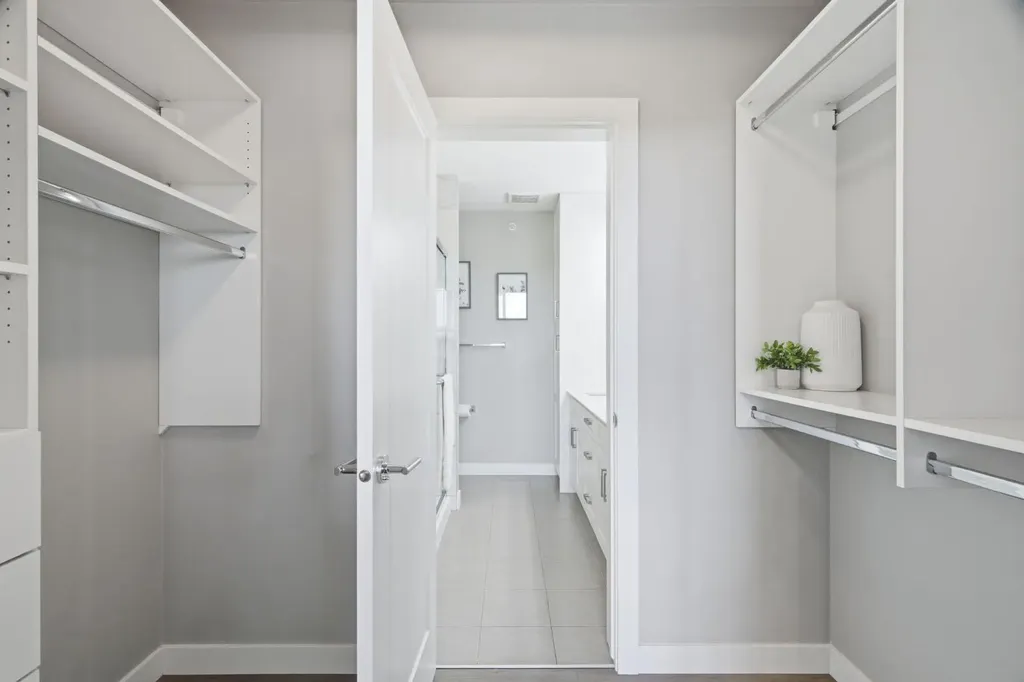 10 Walgrove Walk SE Calgary AB T2X 4E3