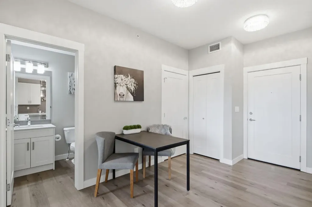 10 Walgrove Walk SE Calgary AB T2X 4E3
