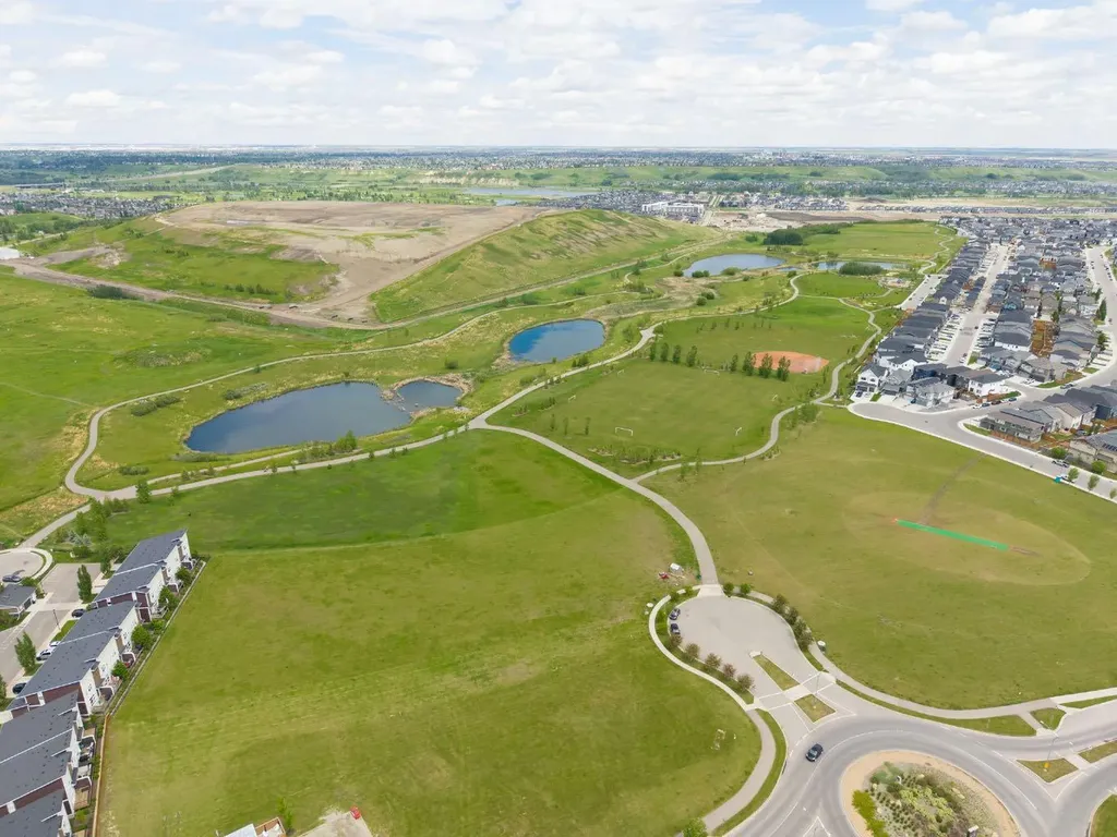 10 Walgrove Walk SE Calgary AB T2X 4E3