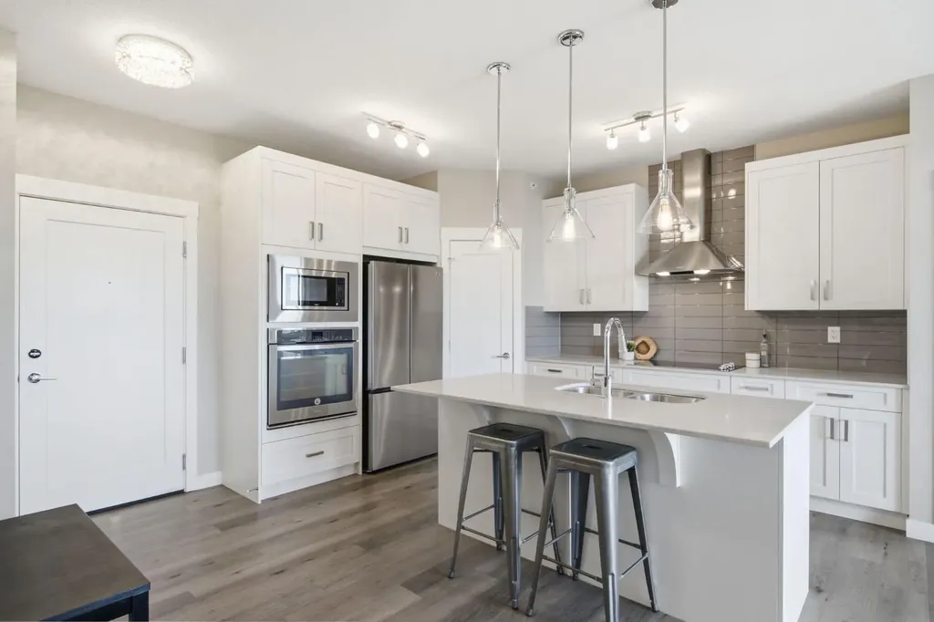 10 Walgrove Walk SE Calgary AB T2X 4E3
