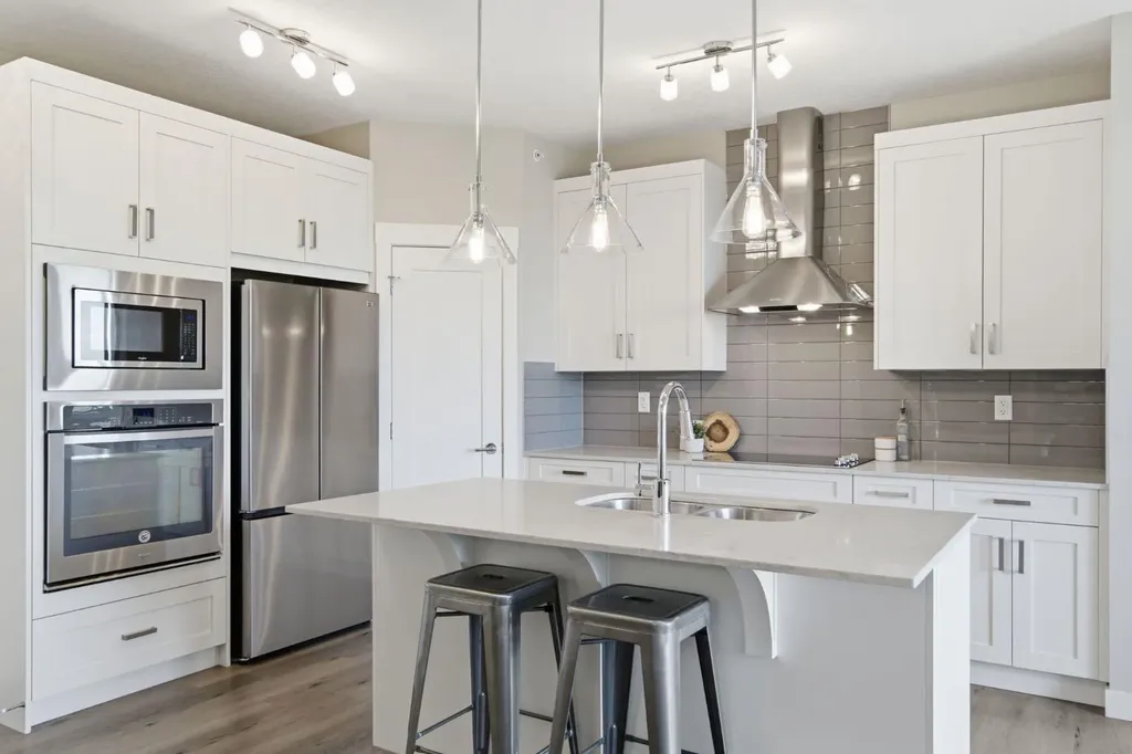 10 Walgrove Walk SE Calgary AB T2X 4E3