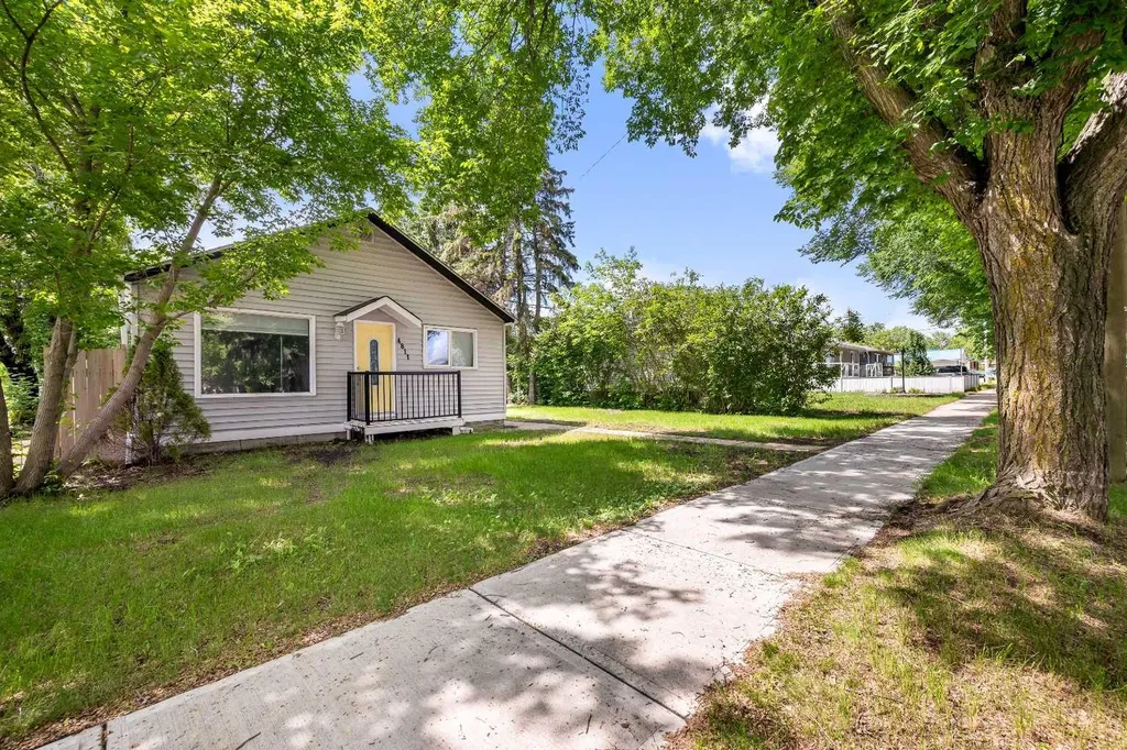 4811 40 Street Lloydminster SK S9V 0C3