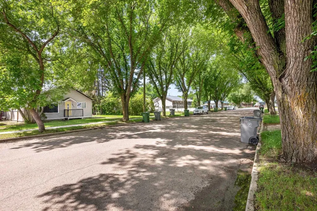 4811 40 Street Lloydminster SK S9V 0C3