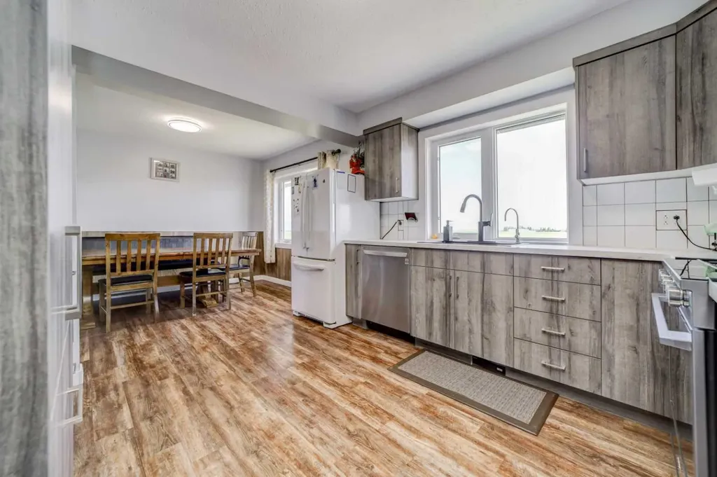 112041 Range Road 234 Nobleford AB T0L 1S0