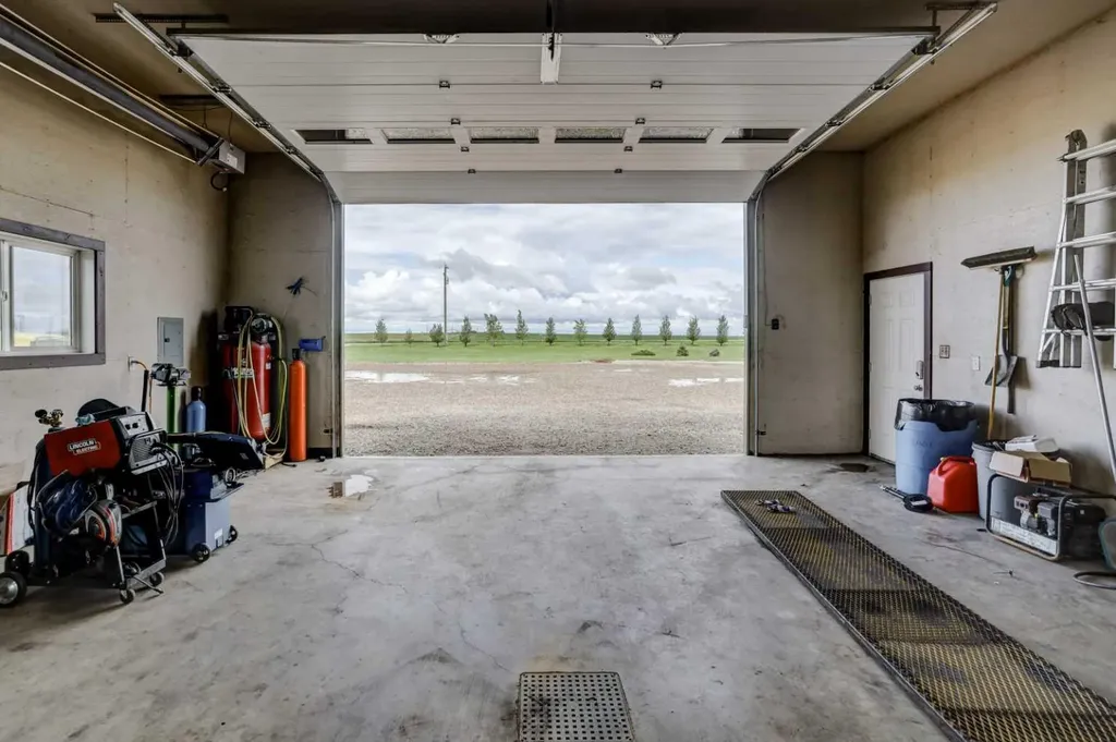 112041 Range Road 234 Nobleford AB T0L 1S0