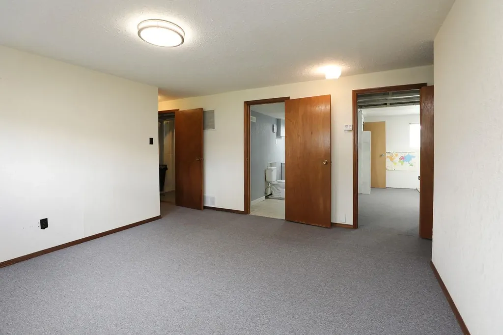 58 N 1a Street E Magrath AB T0K 1J0