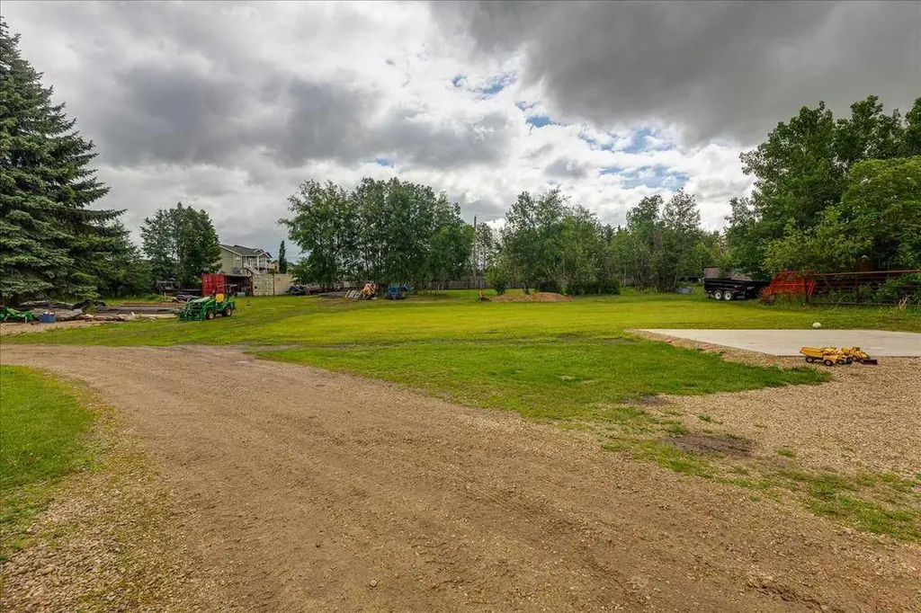 4809 42 Street Ponoka AB T4J 1C3