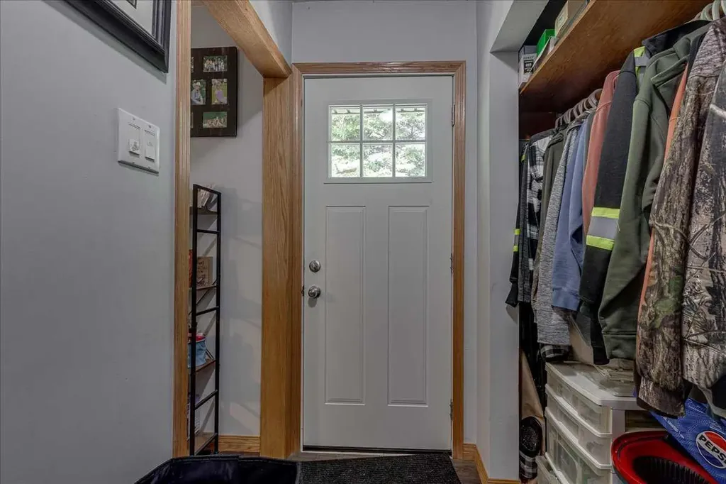 4809 42 Street Ponoka AB T4J 1C3