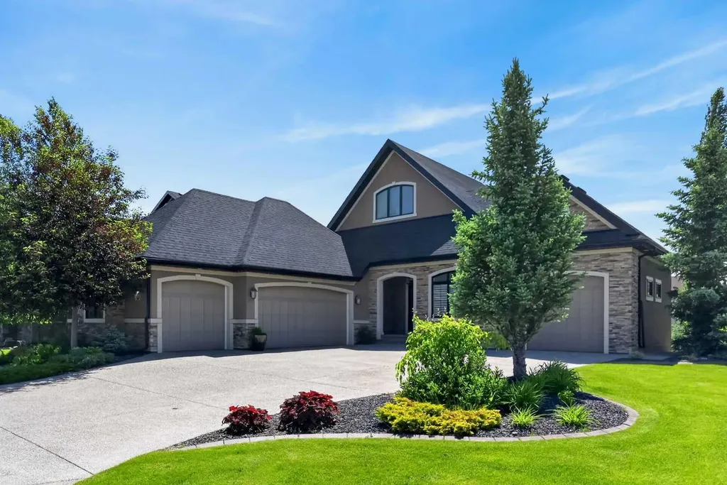 90 Waters Edge Drive Heritage Pointe AB T1S 4K4