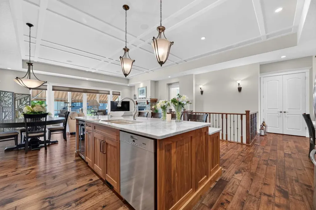 90 Waters Edge Drive Heritage Pointe AB T1S 4K4