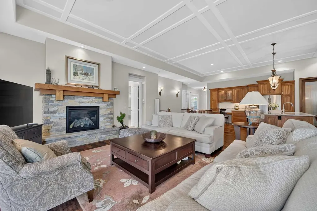90 Waters Edge Drive Heritage Pointe AB T1S 4K4
