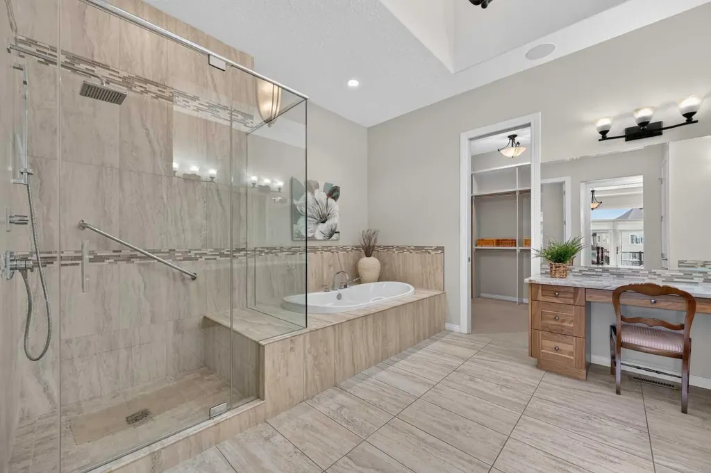 90 Waters Edge Drive Heritage Pointe AB T1S 4K4