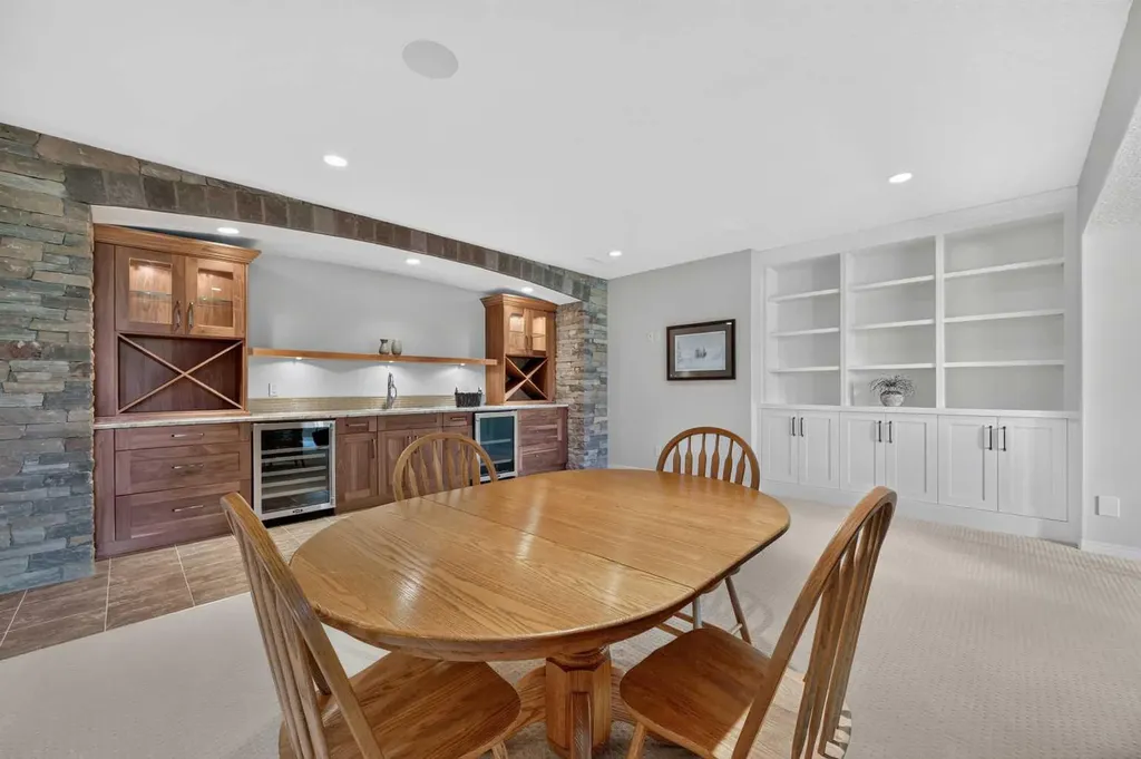90 Waters Edge Drive Heritage Pointe AB T1S 4K4