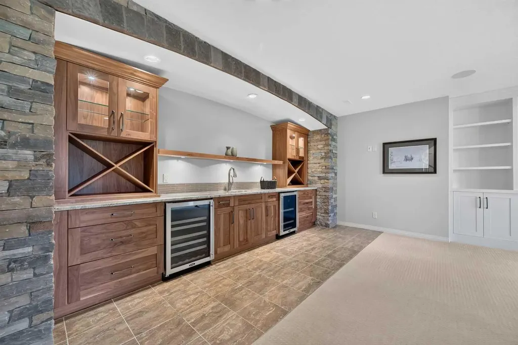 90 Waters Edge Drive Heritage Pointe AB T1S 4K4