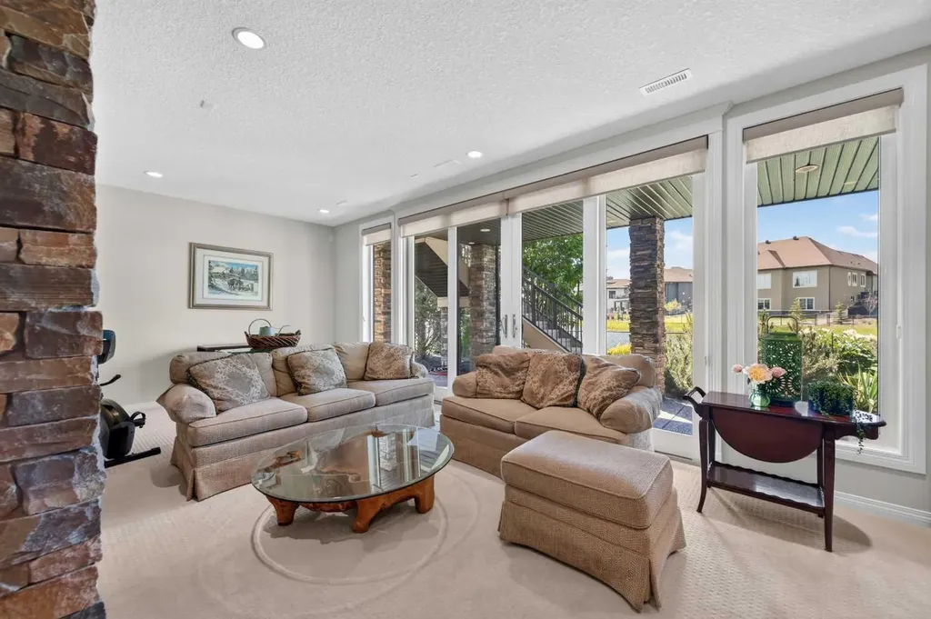 90 Waters Edge Drive Heritage Pointe AB T1S 4K4
