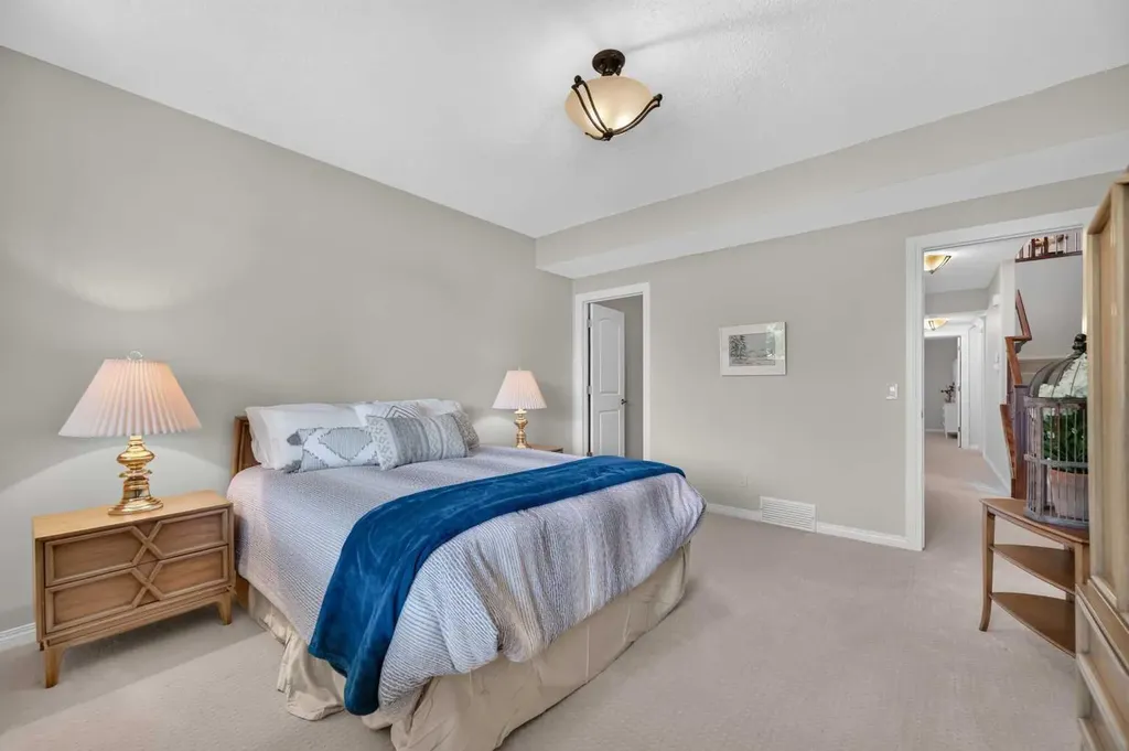 90 Waters Edge Drive Heritage Pointe AB T1S 4K4
