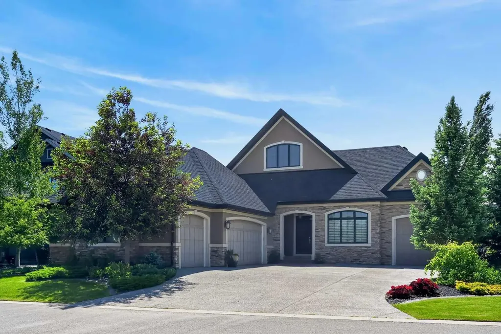 90 Waters Edge Drive Heritage Pointe AB T1S 4K4