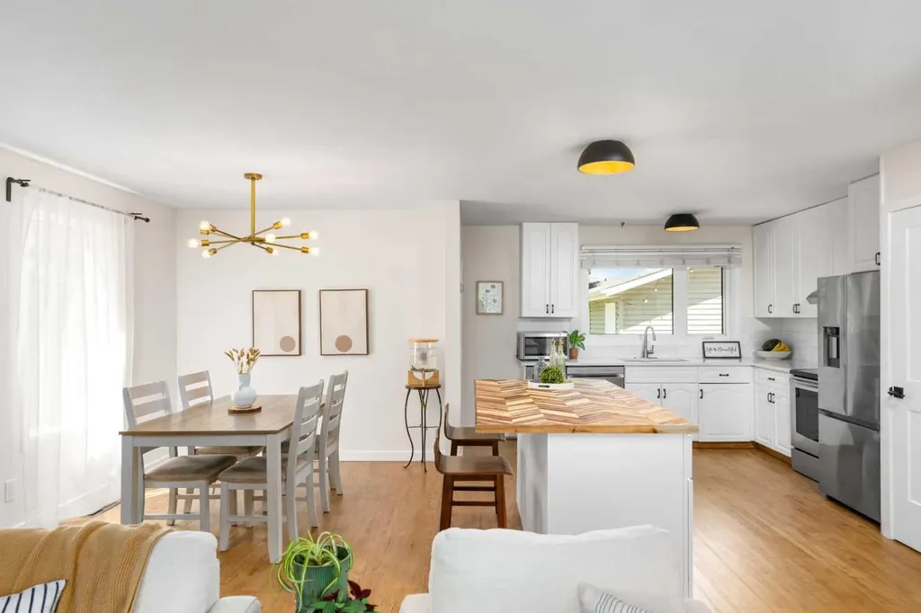 416 Allston Avenue SE Calgary AB T2H 1R7