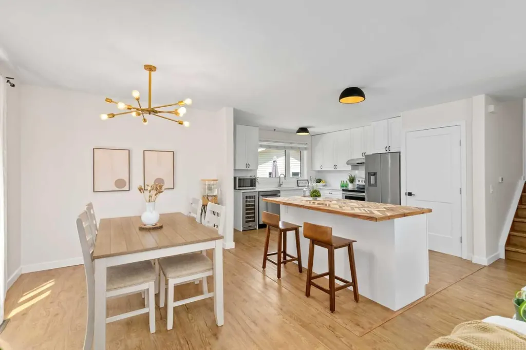 416 Allston Avenue SE Calgary AB T2H 1R7