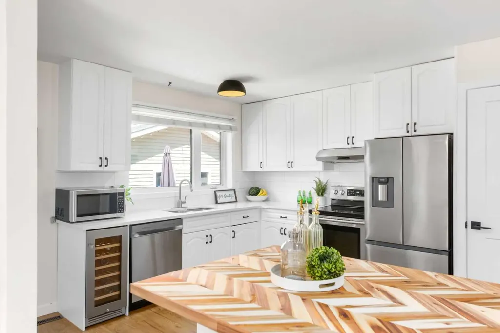 416 Allston Avenue SE Calgary AB T2H 1R7