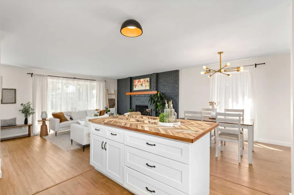 416 Allston Avenue SE Calgary AB T2H 1R7
