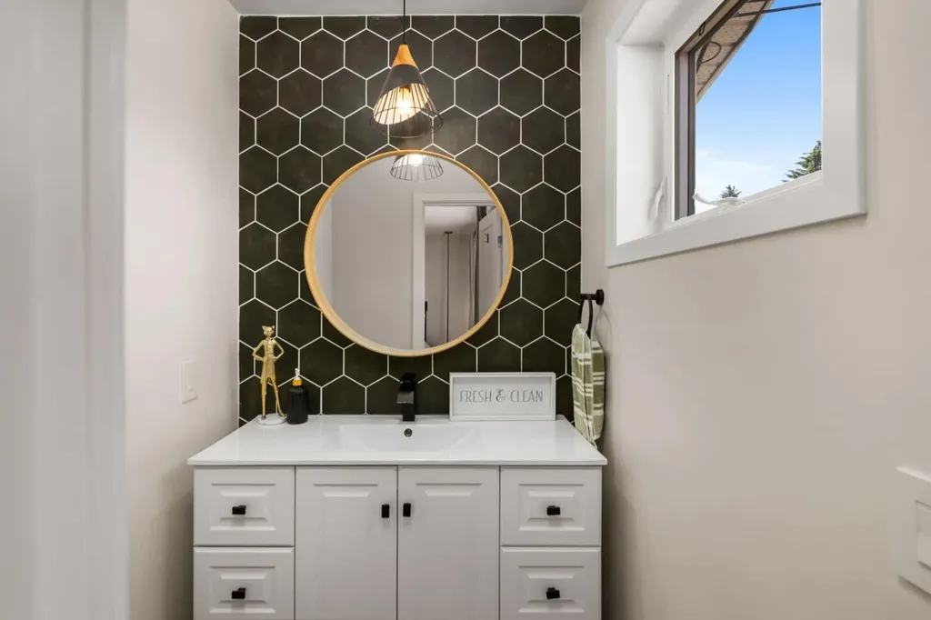 416 Allston Avenue SE Calgary AB T2H 1R7