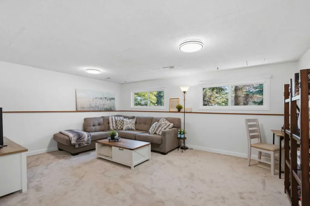 416 Allston Avenue SE Calgary AB T2H 1R7