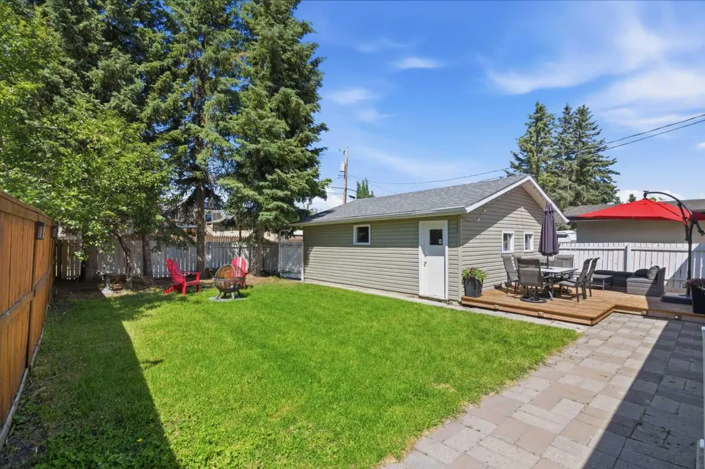 416 Allston Avenue SE Calgary AB T2H 1R7