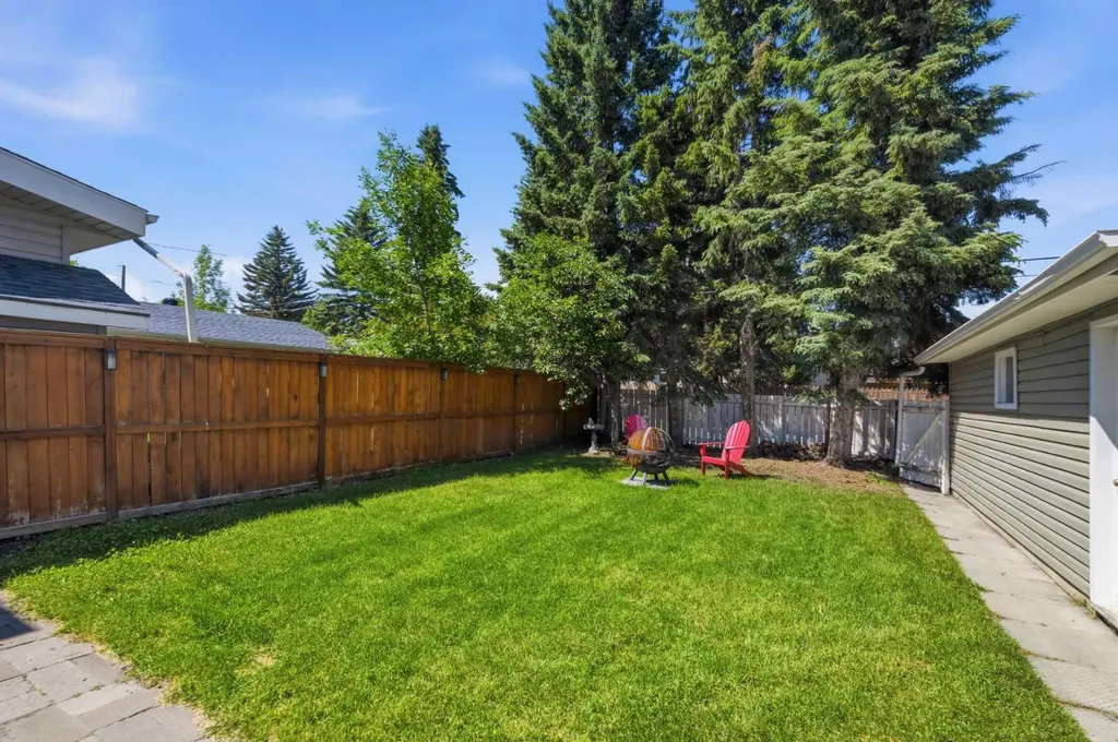 416 Allston Avenue SE Calgary AB T2H 1R7