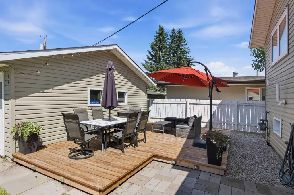 416 Allston Avenue SE Calgary AB T2H 1R7