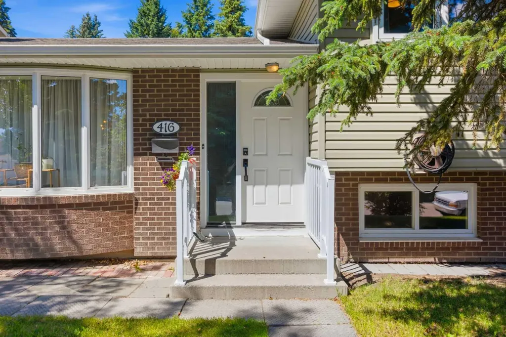 416 Allston Avenue SE Calgary AB T2H 1R7