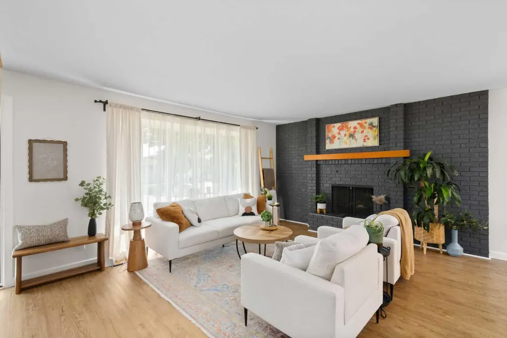 416 Allston Avenue SE Calgary AB T2H 1R7
