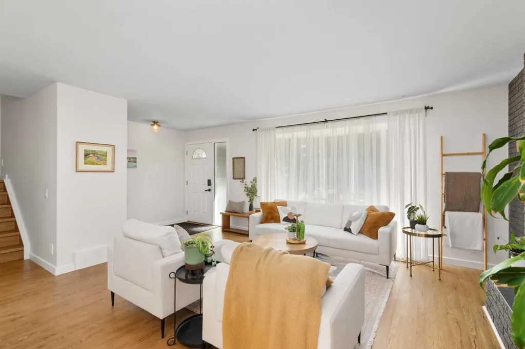 416 Allston Avenue SE Calgary AB T2H 1R7