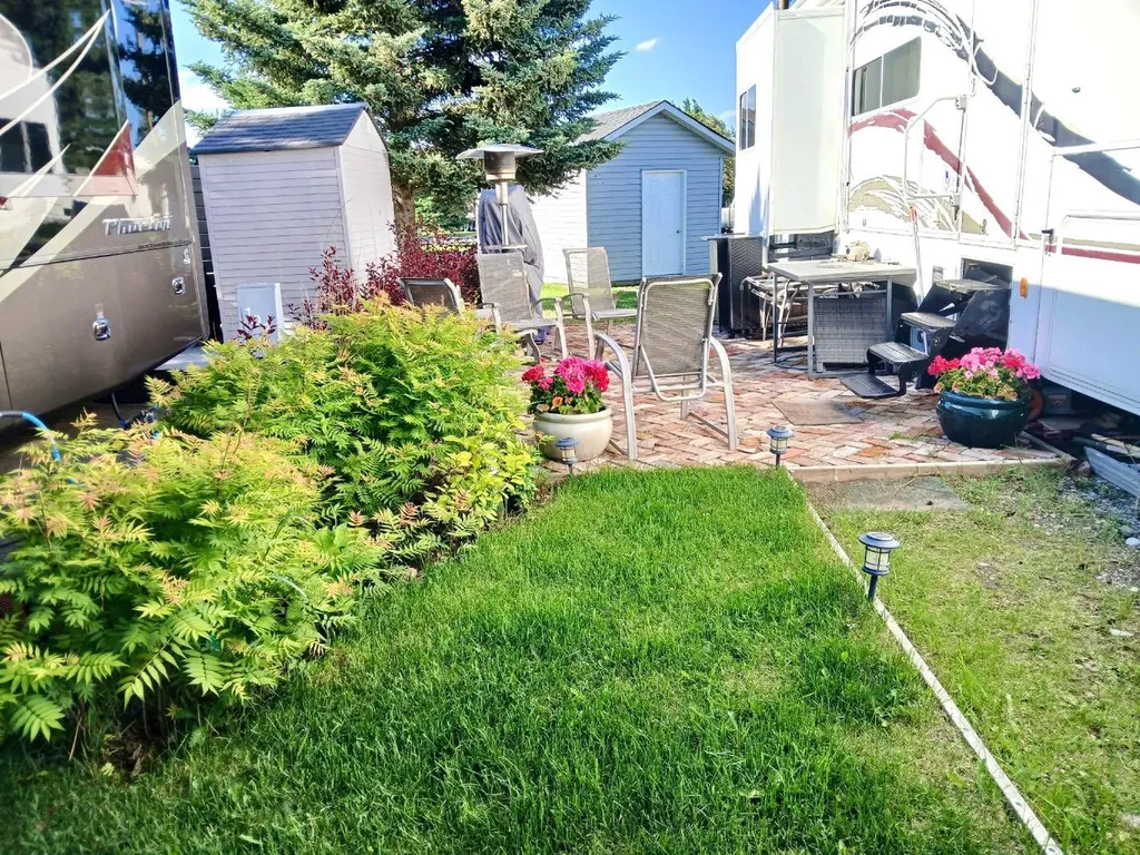 370165 79 Street E Rural Foothills County AB T1S 1A5