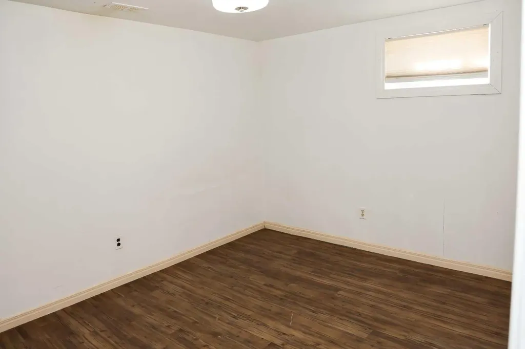 40 Pensville Road SE Calgary AB T2A 4K5