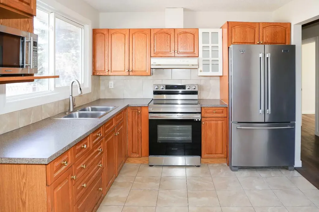 40 Pensville Road SE Calgary AB T2A 4K5