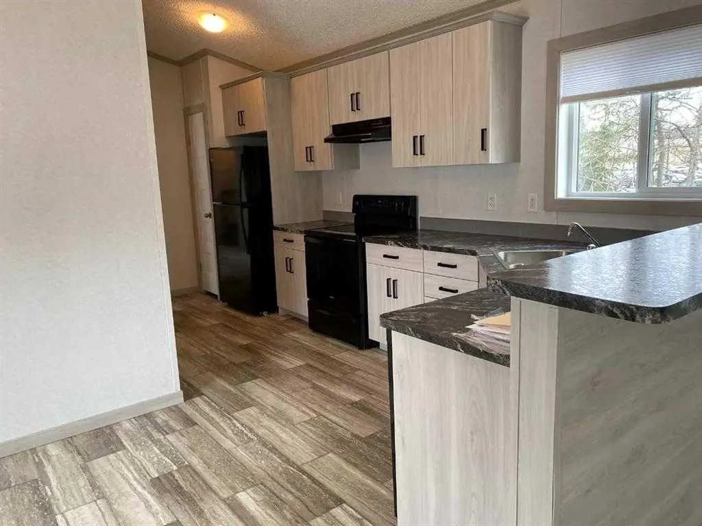 4308 42 Avenue Rocky Mountain House AB T4T 1L8