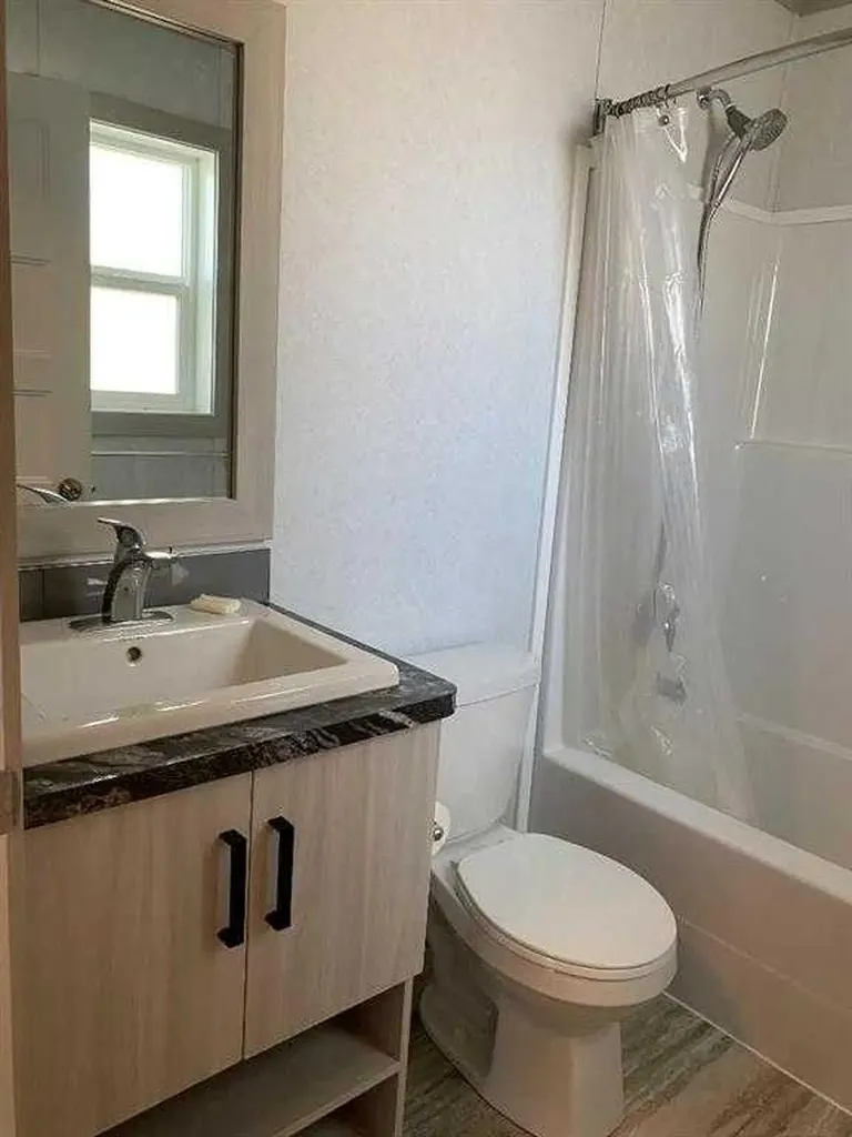 4308 42 Avenue Rocky Mountain House AB T4T 1L8