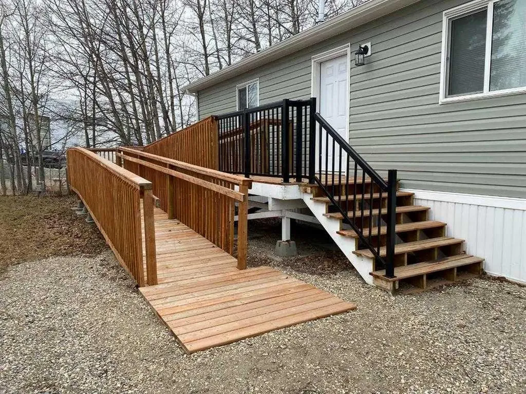 4308 42 Avenue Rocky Mountain House AB T4T 1L8