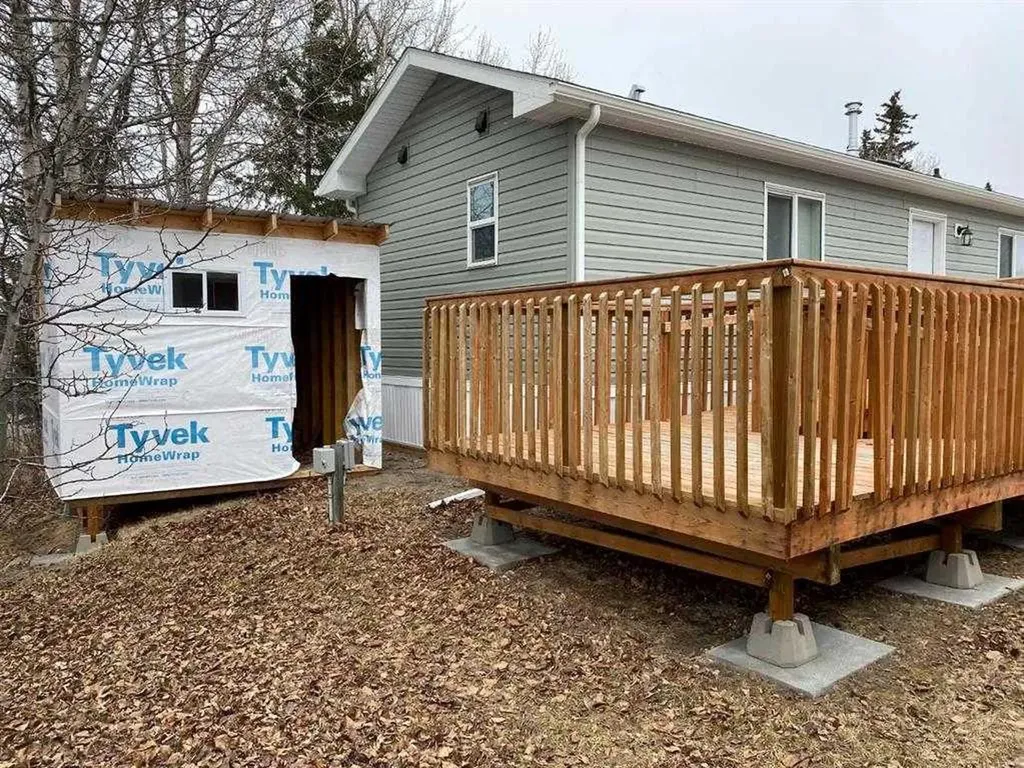 4308 42 Avenue Rocky Mountain House AB T4T 1L8