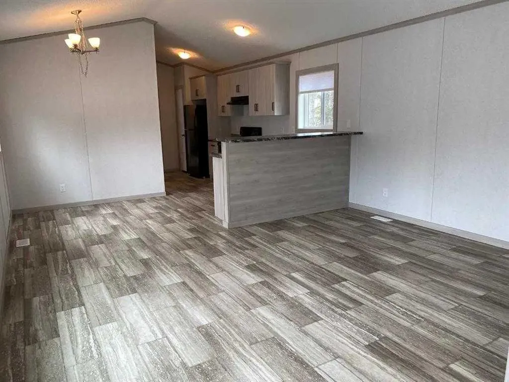 4308 42 Avenue Rocky Mountain House AB T4T 1L8